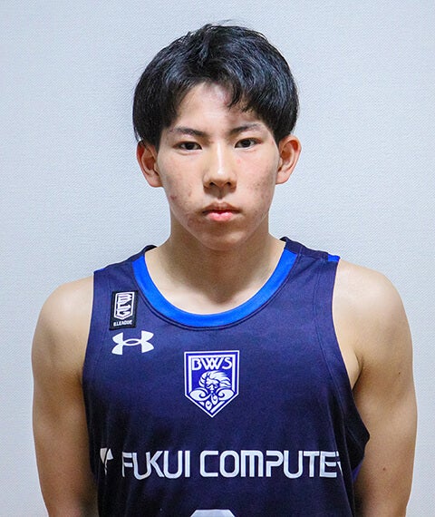 権田 優賀